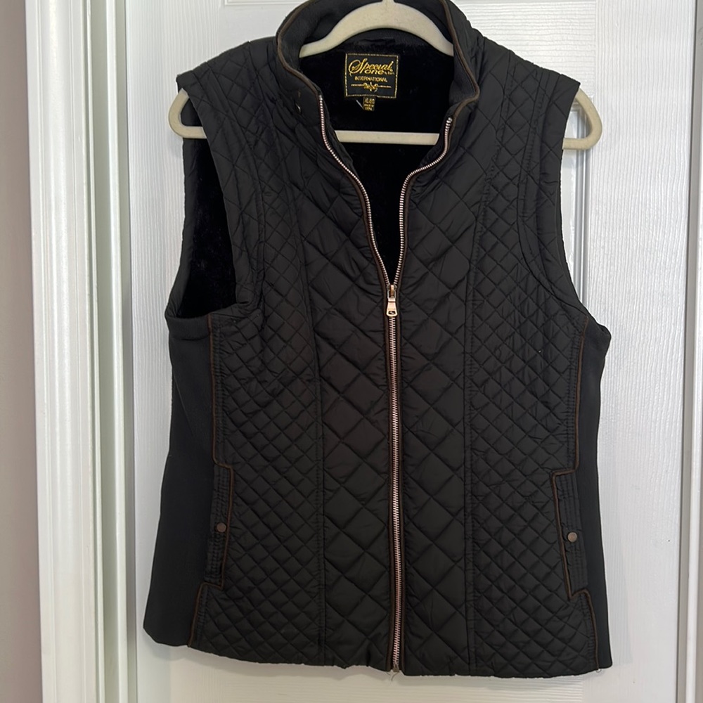 Special one International Vest